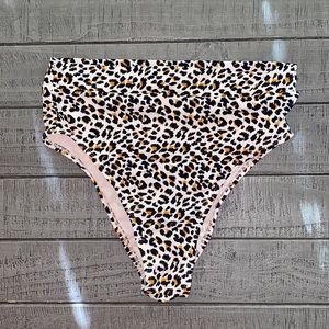 XHILARATION- swim bottoms